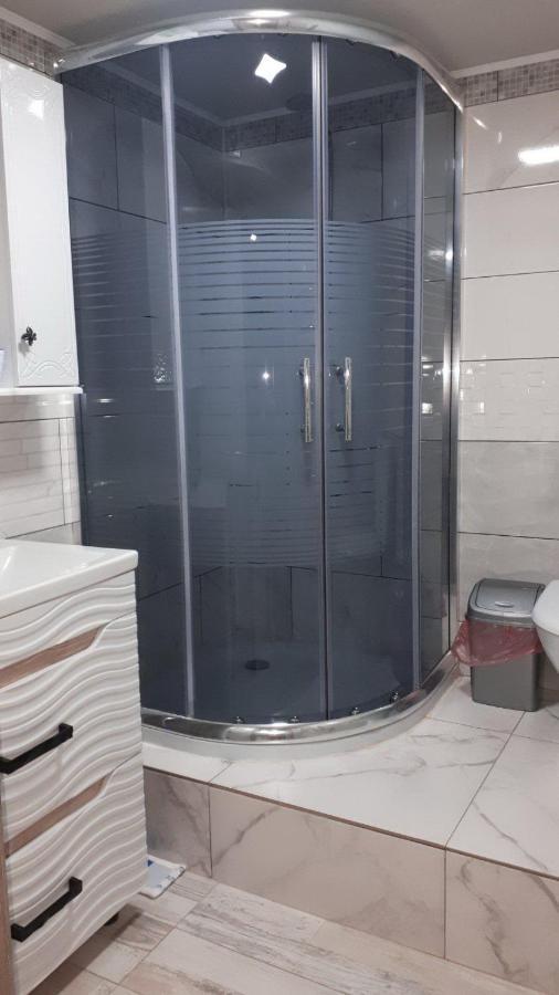 Окремі Номери В Гостьовому Будинку Типу Guest House โครโปนิตสกี ภายนอก รูปภาพ