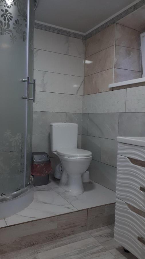 Окремі Номери В Гостьовому Будинку Типу Guest House โครโปนิตสกี ภายนอก รูปภาพ