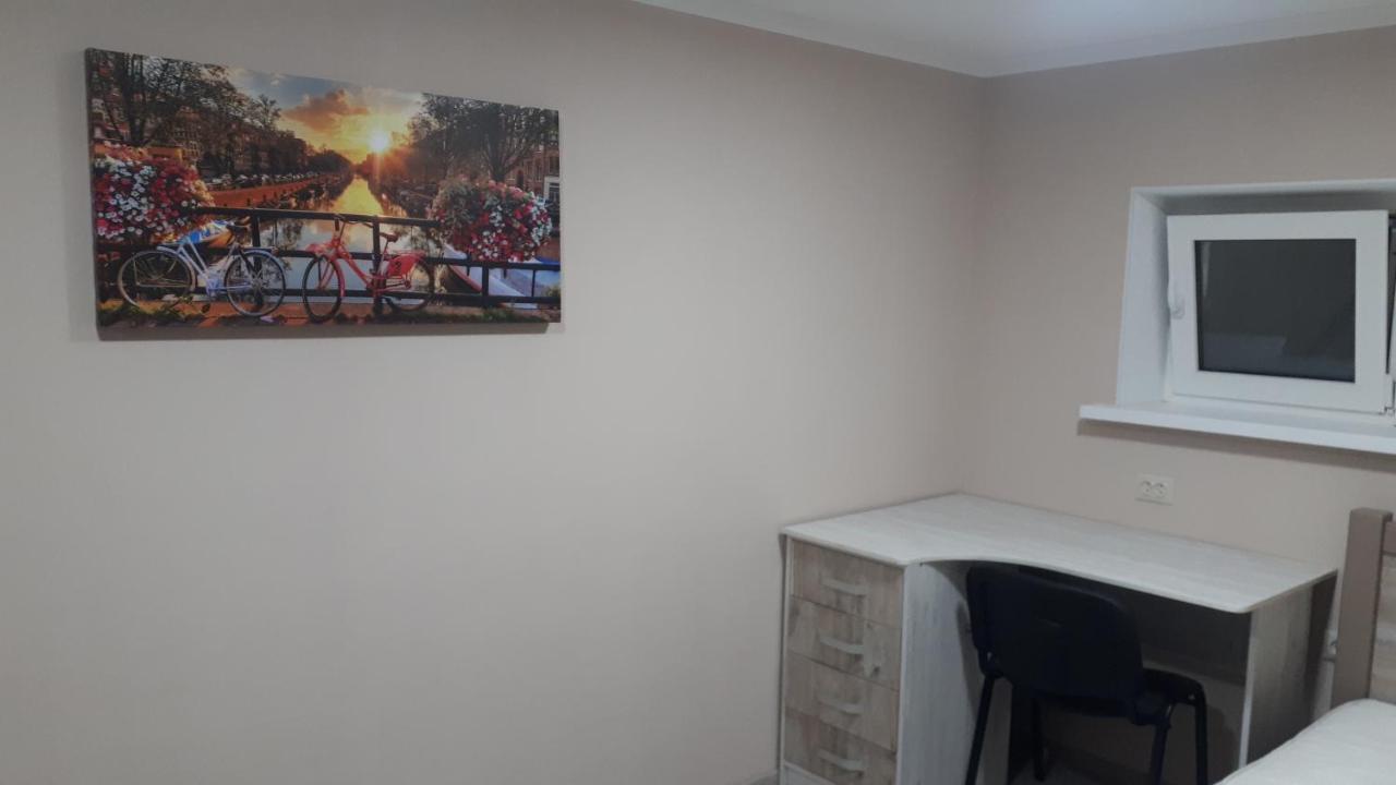 Окремі Номери В Гостьовому Будинку Типу Guest House โครโปนิตสกี ภายนอก รูปภาพ